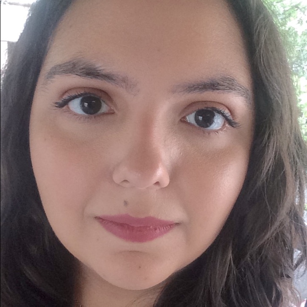 Meet your Posher, Hannah